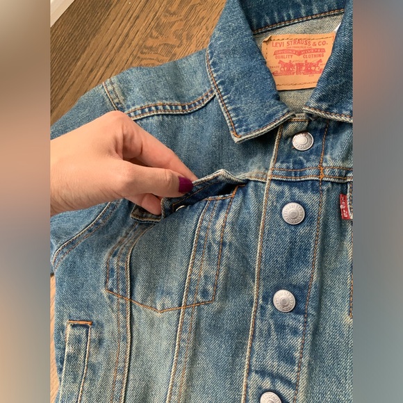 LEVI’S Trucker Denim Classic Snap Jacket Medium Wash Toddler Size 4T EUC - Picture 13 of 16